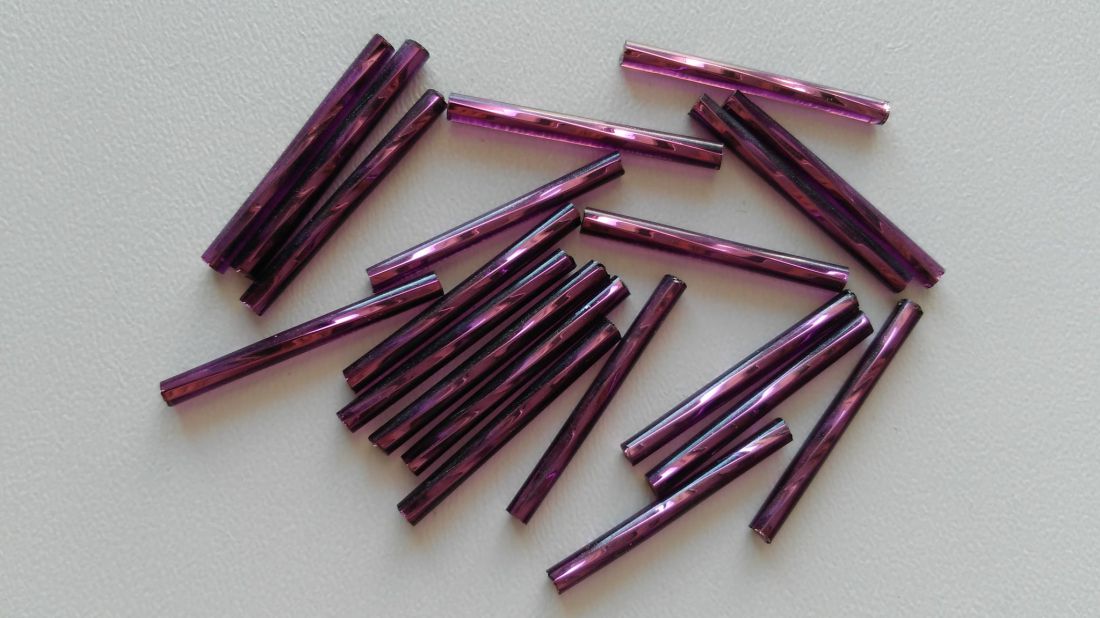 Cseh csavart szalma - 25mm hosszú - 10 gramm / csomag (kb. 45 db) - lila